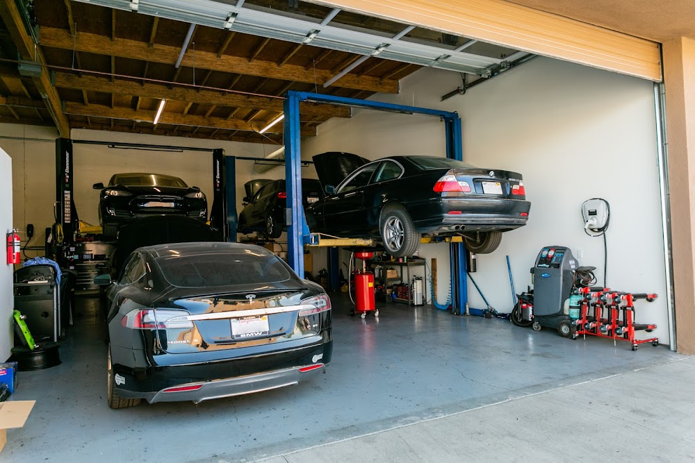 Hans Automotive LLC