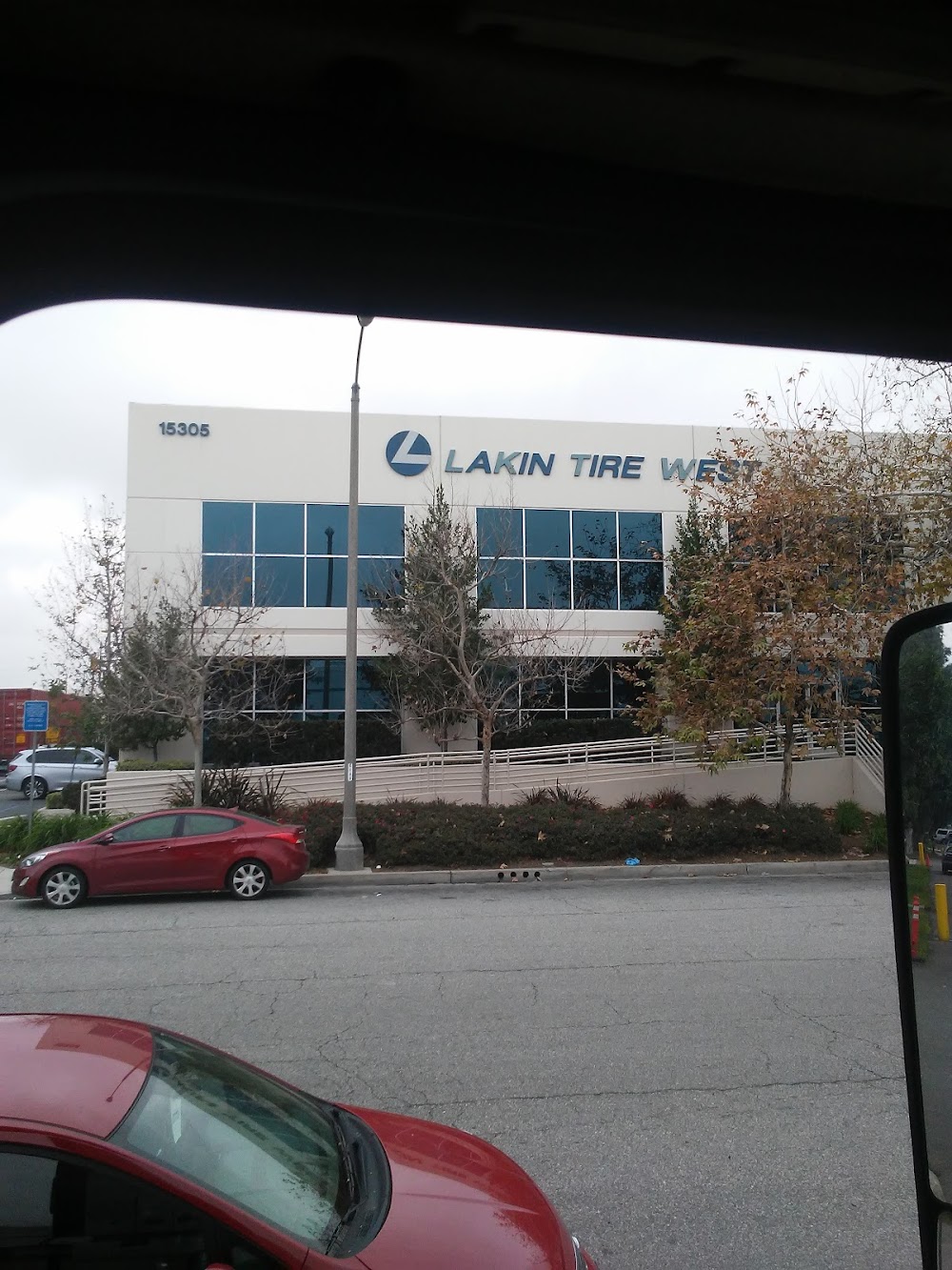 Lakin Tire West Inc.