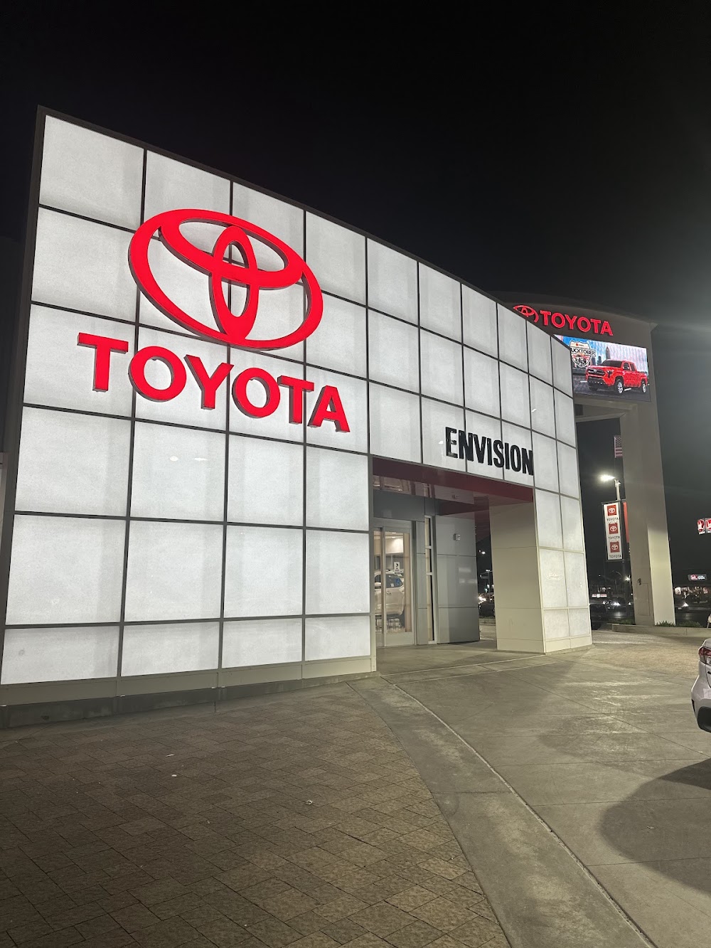Norwalk Toyota | Sales Showroom